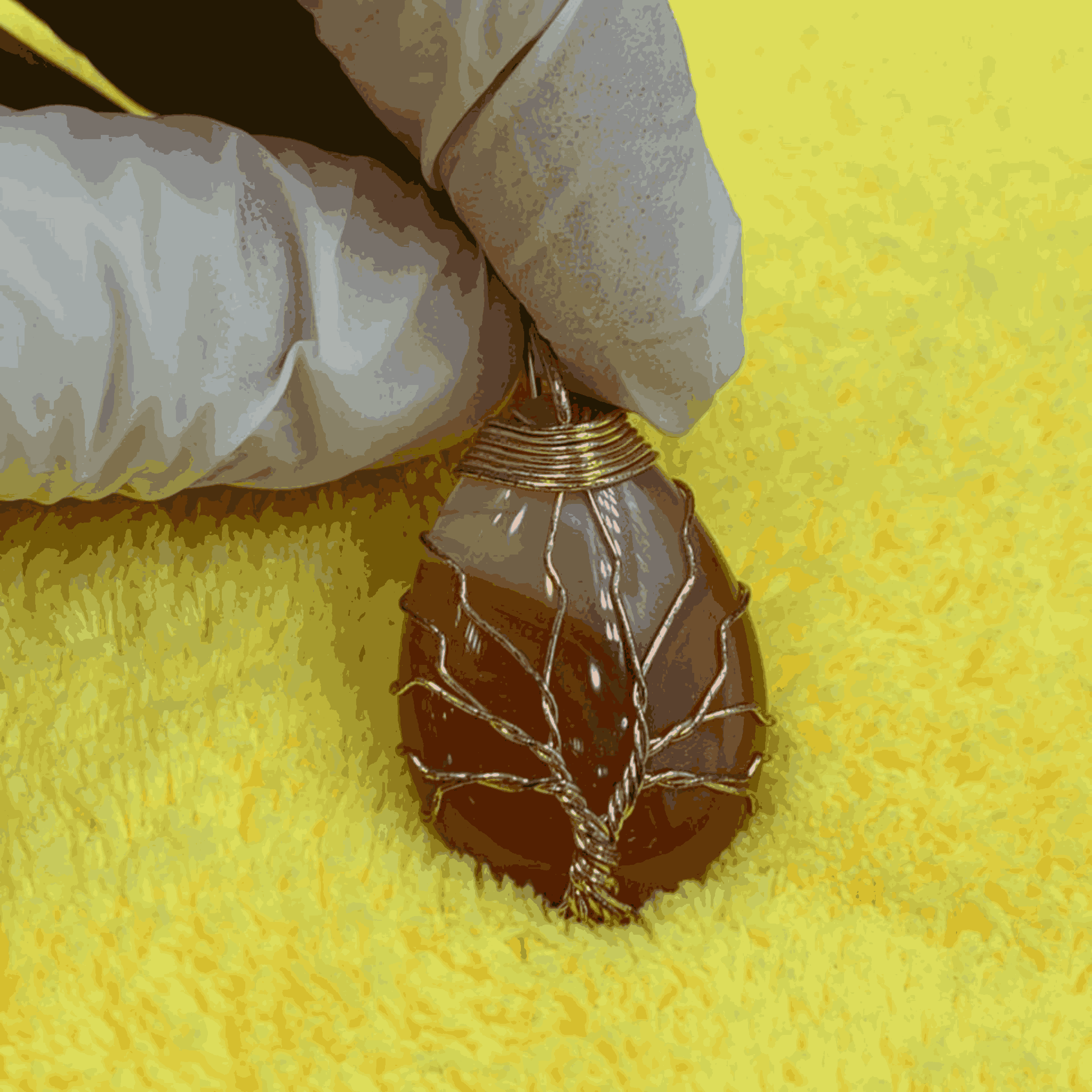 Natural Aqeeq Pendant – Elegant Agate Gemstone Jewelry